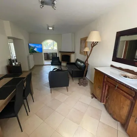 度假居 Giota's House *